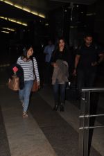 Priyanka Chopra snapped at Domestic Airport in Mumbai on 7th Jan 2015